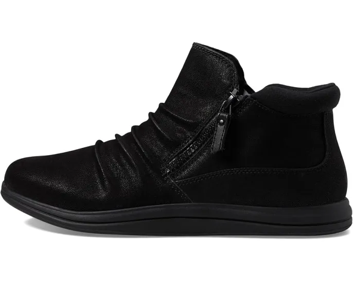 Ботинки Clarks Breeze Range с технологией Cushion Soft для комфорта