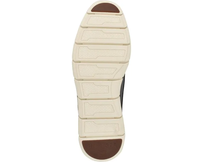 Мужские ботинки Wythe от Tommy Hilfiger в стиле чакка с современной подошвой