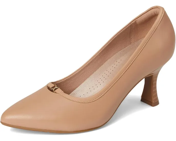 Туфли-лодочки Clarks Kataleyna West с острым носом и пеной Ultimate Comfort