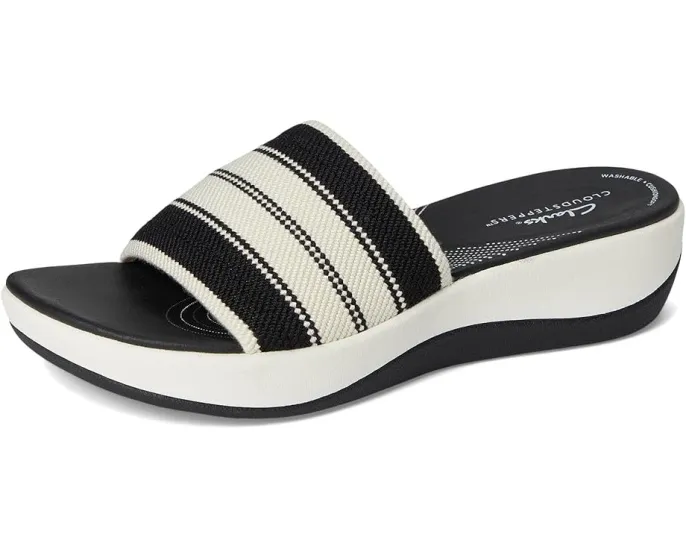 Сандалии Clarks Arla Hollis из коллекции Cloudsteppers на подошве из ЭВА