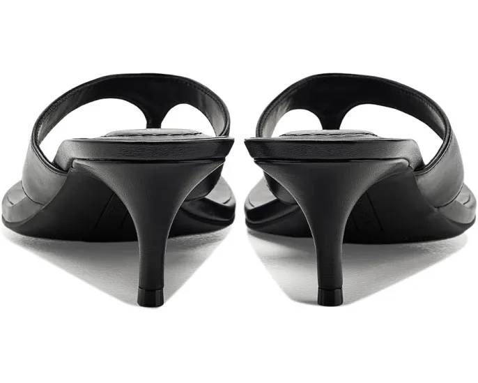 Сандалии Bandolino Ammer на тонком каблуке с открытым миндалевидным носком