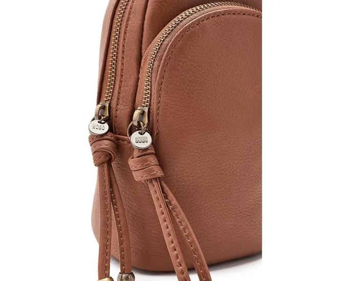 Сумка-слинг HOBO Cass Small из кожи со съемным ремнем