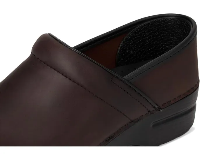 Клог Dansko Professional с кожаным верхом и качающейся подошвой