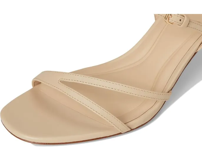 Сандалии Vince Marcela Strappy с ремешками под крокодила и квадратным каблуком