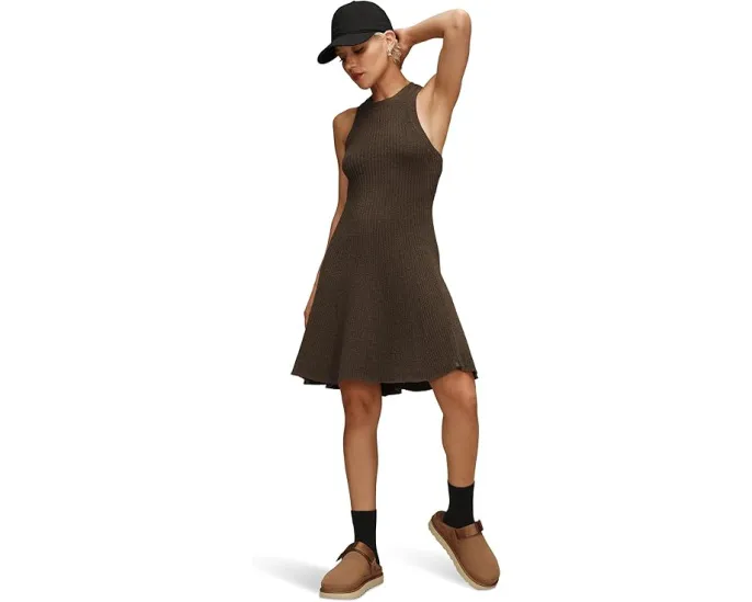 Платье Adela Dress Lite без рукавов с расклешенным подолом и ткань Cozy Knit Lite