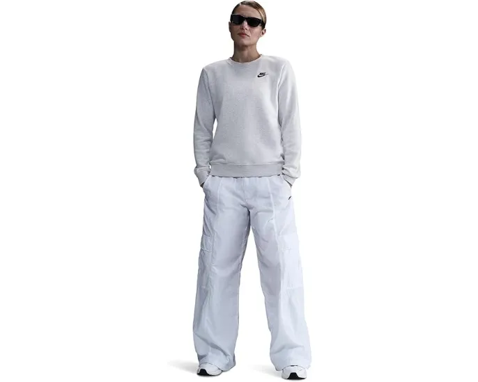 Свитшот Nike Sportswear Club Fleece с круглым вырезом