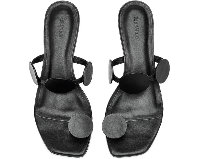 Босоножки Bernardo Jupiter Moon с аппликациями на квадратном каблуке