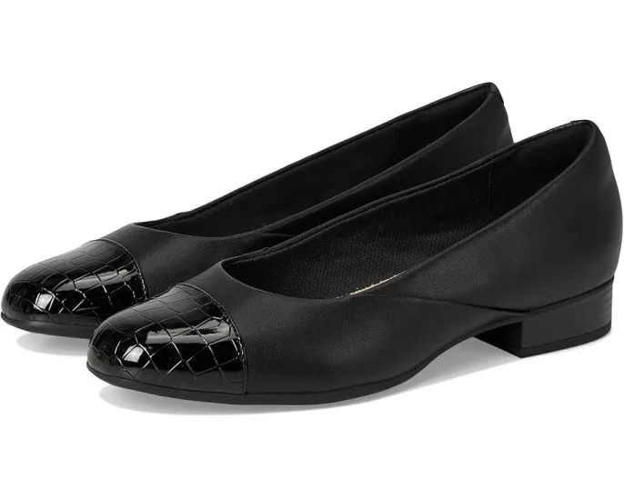 Слипоны Clarks Juliet Rise с декоративным мыском и устойчивым каблуком