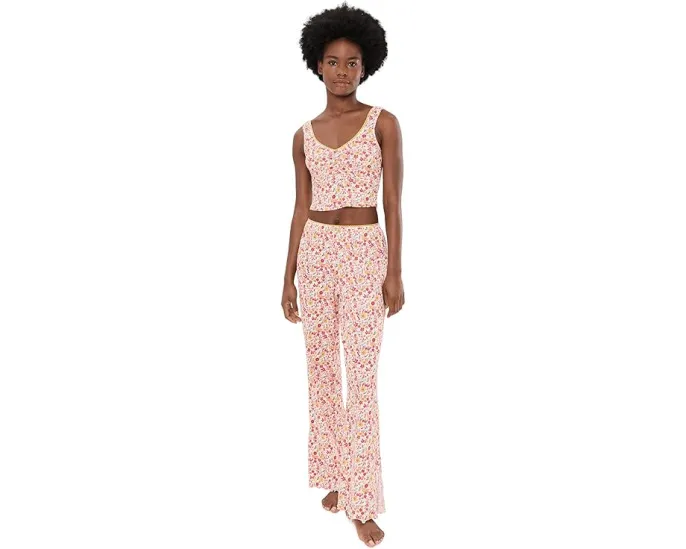 Комплект для отдыха Fresh In Love Lounge Set с аппликацией розами от Free People