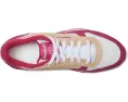Кроссовки Reebok Lifestyle Classic Leather из кожи с резиновой подошвой