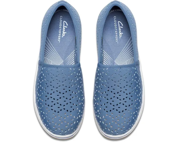 Кеды Breeze Emily на липучке с лазерной резкой в цветочном дизайне от Clarks