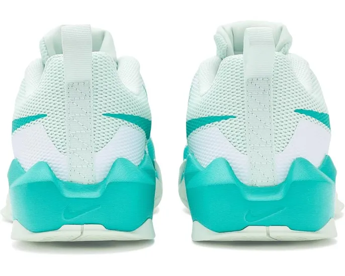 Баскетбольные кроссовки Nike S.T Dynamite с цепкой подошвой