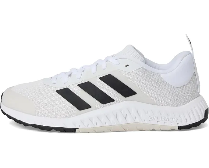 Кроссовки Adidas Everyset Trainer с переработанными материалами и усилением midfoot