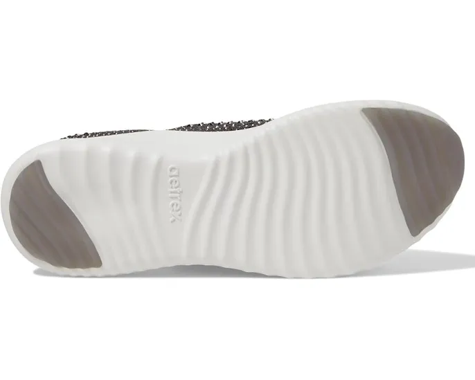 Кроссовки Aetrex Carly Sparkle с поддержкой свода стопы
