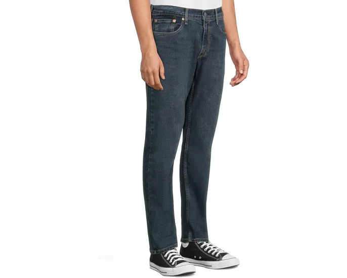 Джинсы Levi's 502 Regular Taper с классическим силуэтом и зауженным низом