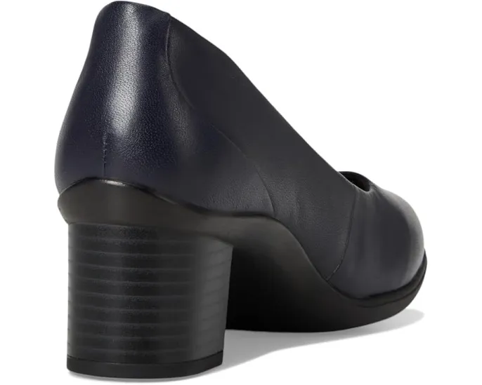 Туфли-лодочки Clarks Shaya Poppy с квадратным каблуком и миндальным носком