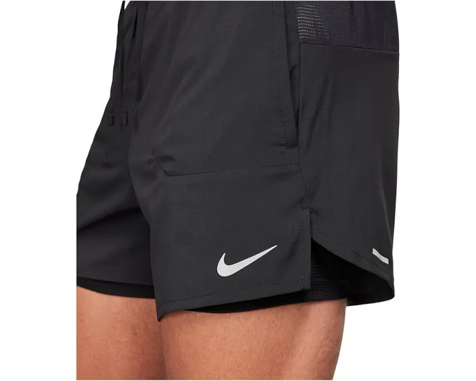Беговые шорты Nike Dri-FIT Stride 2-в-1 5 дюймов (12.7 см) с защищенным карманом
