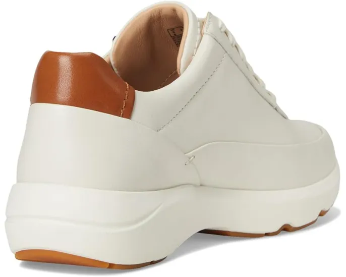 Кроссовки Clarks Tivoli Zip с боковой молнией и стелькой Contour Cushion