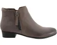 Ботинки Trotters Major Embossed с круглым носком и молнией