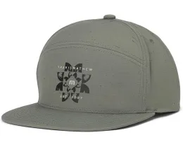 Кепка TravisMathew Dawn Dreams с технологией Flexfit и тонированным принтом