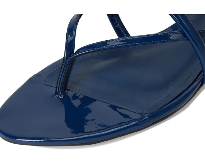 Босоножки Schutz Diana Flat с миндалевидным носком и регулируемым ремешком