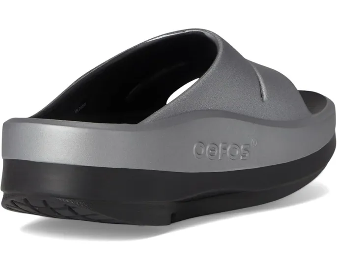 Сланцы OOFOS OOmega OOahh Slide с технологией OOfoam