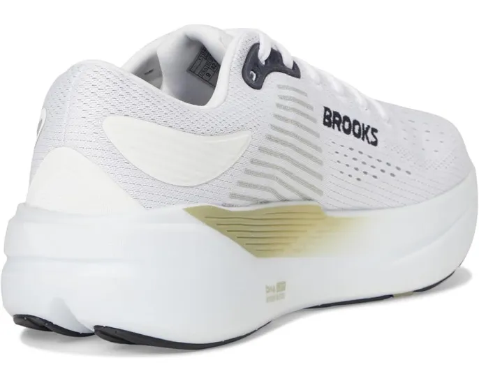 Кроссовки Brooks Ghost Max 3 с увеличенным объемом и технологией Glideroll Rocker