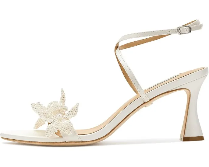 Туфли Badgley Mischka Whitney с цветочным декором из жемчуга и расклешенным каблуком