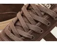 Кроссовки Badminton Suede от Gola с верхом из замши и винтажной подошвой