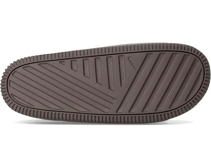 Сланцы Nike Calm с мягкой пеной и текстурированной стелькой