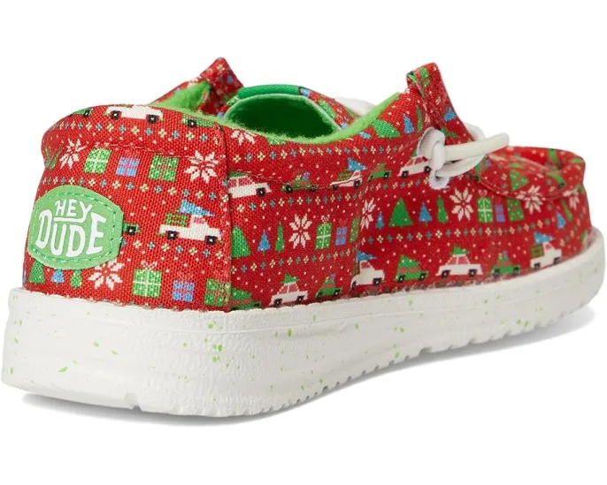 Кроссовки Wally Holiday Sweater от Hey Dude Kids с праздничным принтом и эластичными шнурками