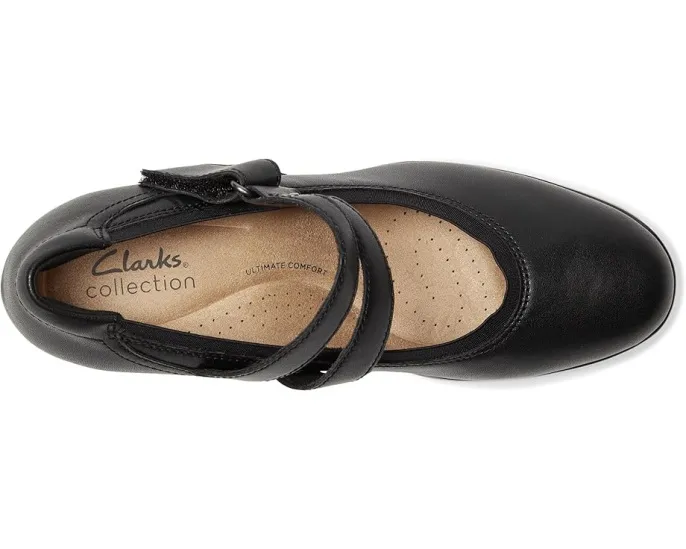 Туфли Clarks Emily 2 Janna с удобным каблуком и двойным ремешком