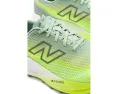 Кроссовки New Balance Fuelcell Supercomp Trail V2 с карбоном