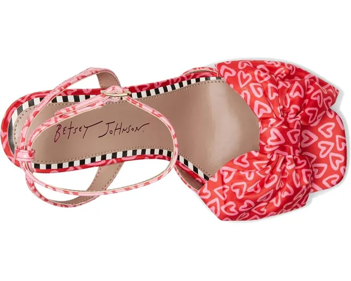 Blue by Betsey Johnson босоножки Kendal на шпильке с узором в виде сердец и бантом