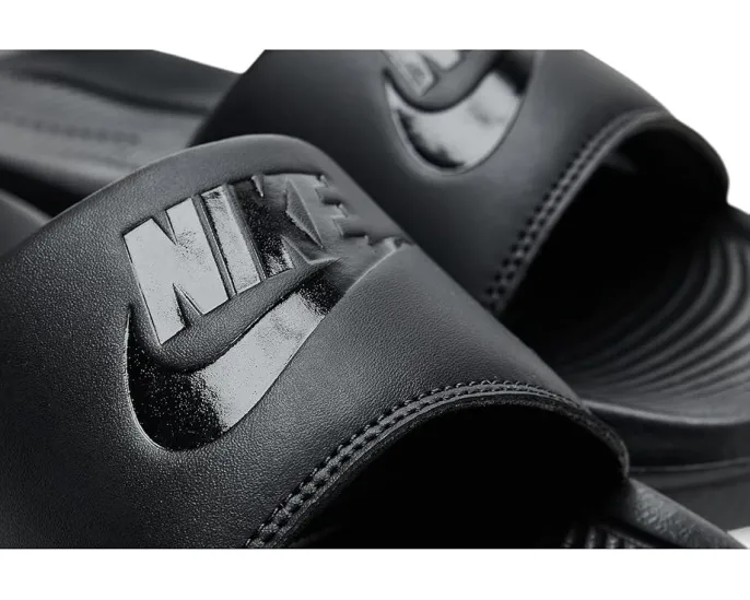 Сланцы Nike Victori One Slides с анатомической стелькой и мягкой пеной