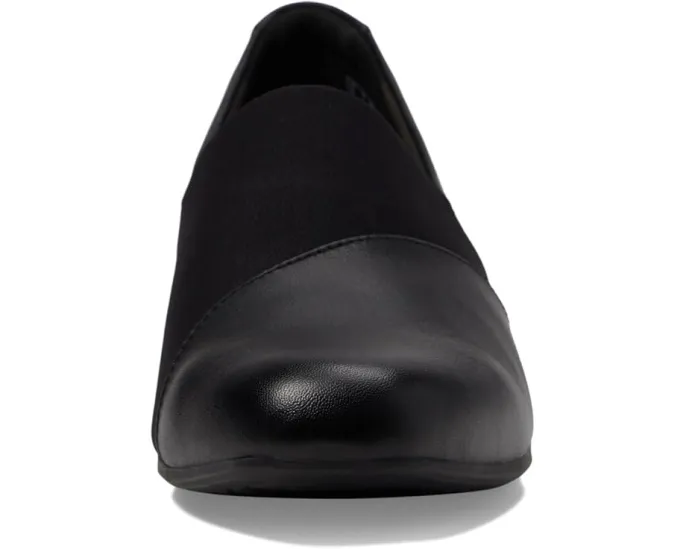 Туфли Clarks Juliet Gem для легкого надевания с квадратным миндалевидным носком