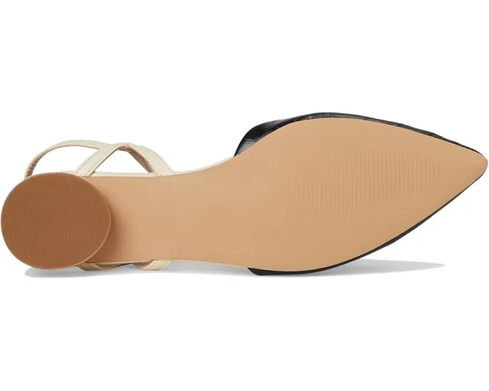 Туфли Brynn с острым носком и ремешком от Journee Collection