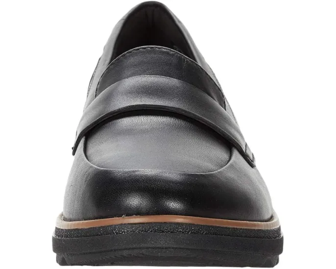 Кроссовки Sharon Gracie от Clarks с кожаным верхом и технологией OrthoLite