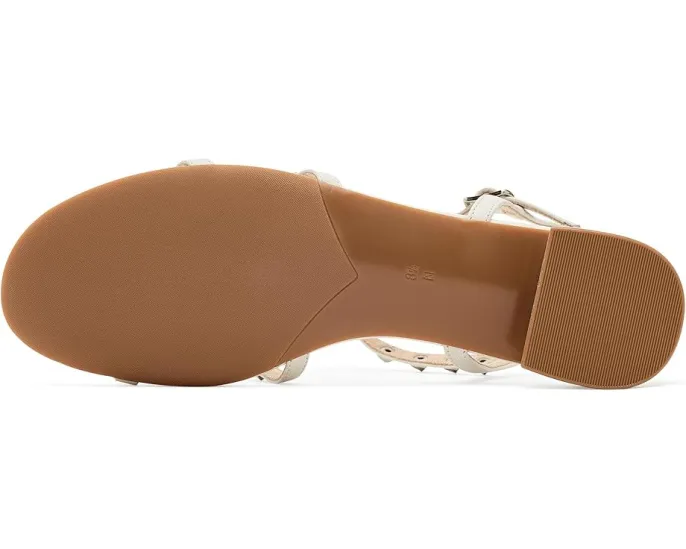 Босоножки Vaneli Becky с пирамидальными шипами на устойчивом каблуке