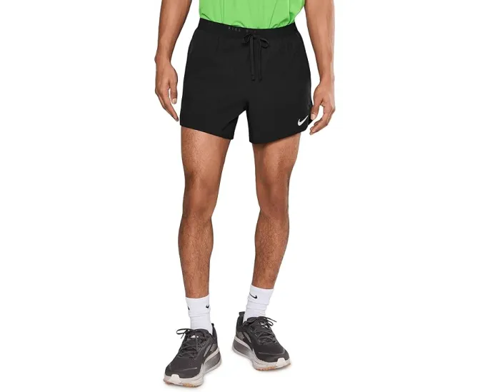 Беговые шорты Nike Dri-FIT Stride 2-в-1 5 дюймов (12.7 см) с защищенным карманом