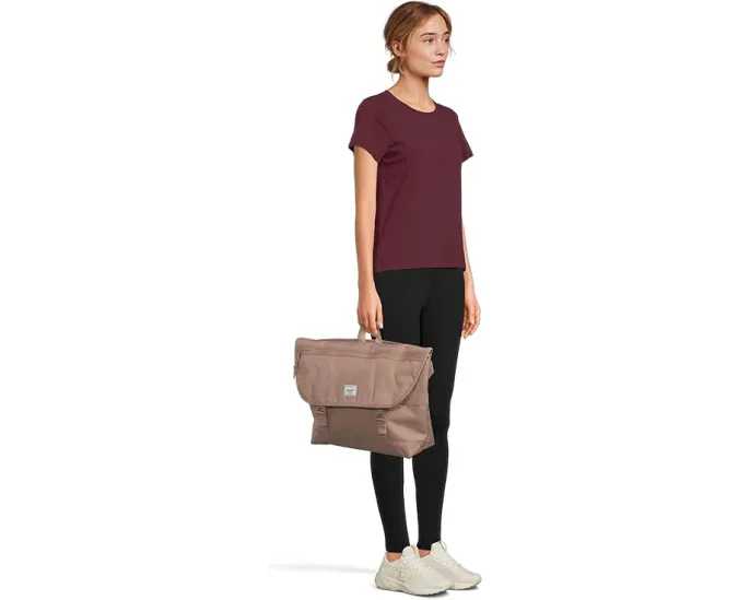 Сумка-мессенджер Herschel Supply Co. Cove из переработанных материалов