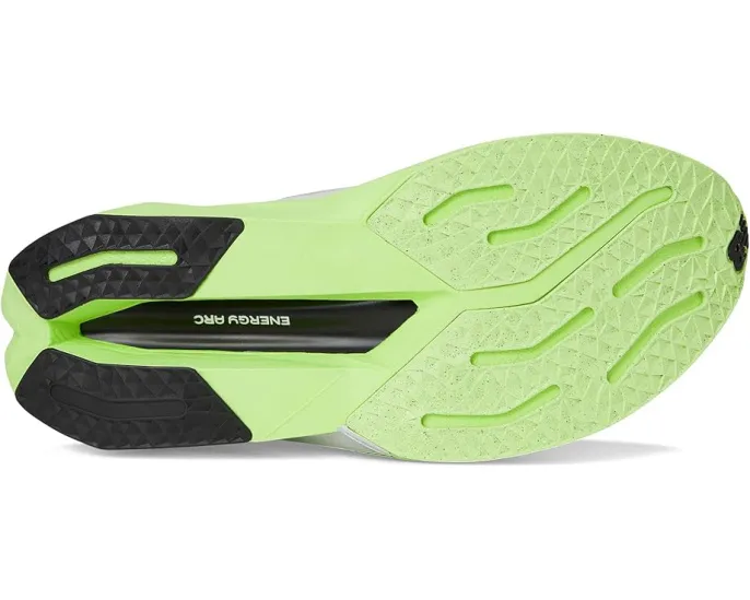 Тренировочные кроссовки New Balance FuelCell SuperComp Trainer v3 с карбоновой пластиной