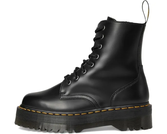 Ботинки Dr. Martens Jadon Smooth Leather на платформе с восемью люверсами