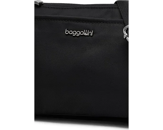 Сумка-кроссбоди Baggallini Perry с тремя отделениями