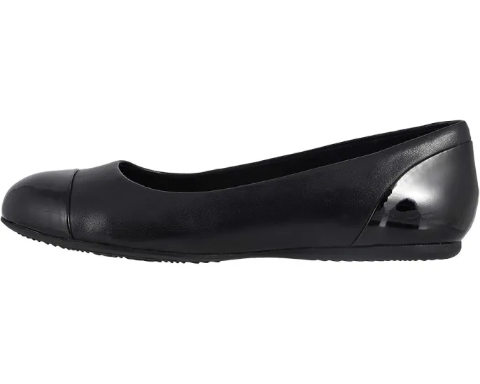 Туфли SoftWalk Sonoma Cap Toe с круглым носком