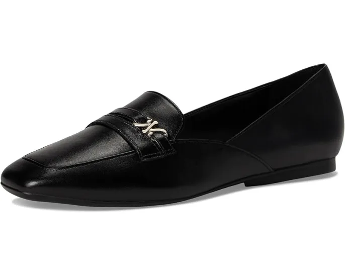 Лоферы Naturalizer Create с квадратным мысом и металлическим декором на каблуке