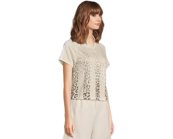 Футболка PUMA T7 Leo Luxe Relaxed Soccer с анималистичным принтом