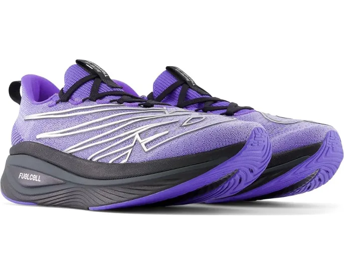 Беговые кроссовки New Balance FuelCell Supercomp Elite v3 с карбоновой пластиной