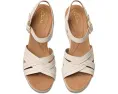 Сандалии Clarks Sabina Strap на клиновидном каблуке с перекрестными ремешками