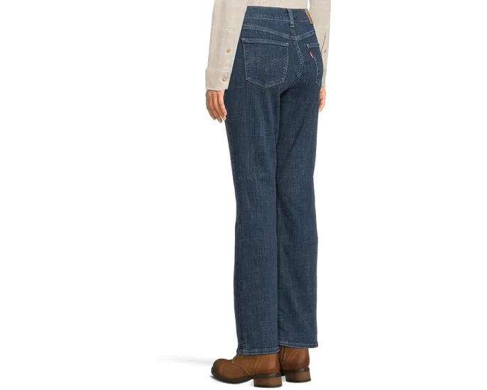 Женские джинсы Levi's Womens Classic Bootcut с технологией WaterLess и кожаным патчем